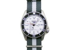 画像をギャラリービューアに読み込む, セイコー 5 スポーツ SKX Sense Style 4R36-14X0 SBSA233 55周年記念 スヌーピー PEANUTSコラボレーション限定モデル 世界限定8900本

