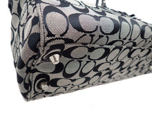 画像をギャラリービューアに読み込む, COACH コーチ Hampton Signature Tassel Carryall ハンプトン シグネチャー タッセル キャリーオール Tote Bag トートバッグ F13068
