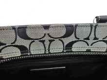 画像をギャラリービューアに読み込む, COACH コーチ Hampton Signature Tassel Carryall ハンプトン シグネチャー タッセル キャリーオール Tote Bag トートバッグ F13068
