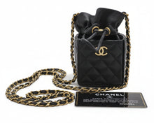画像をギャラリービューアに読み込む, CHANEL シャネル シャネル Matlasse マトラッセ  Drawstring mini Shoulder Bag ミニ巾着チェーン ショルダーバッグ
