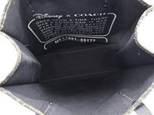 画像をギャラリービューアに読み込む, Disney x COACH ディズニー x コーチ Dalmatian Tote Bag ダルメシアン トートバッグ 2019 Spring collection 2019年春コレクション Disney collaboration 101 Dalmatians ディズニーコラボレーション 101匹わんちゃん 69177
