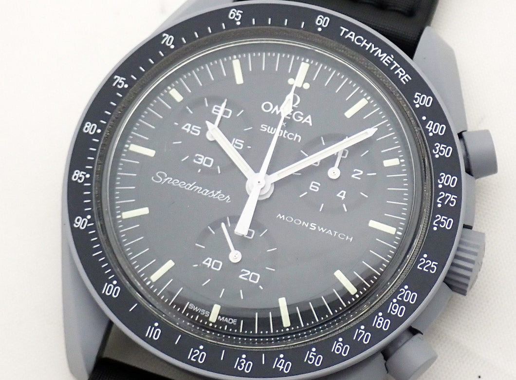 オメガ スウォッチ MISSION TO THE MOON SO33M100