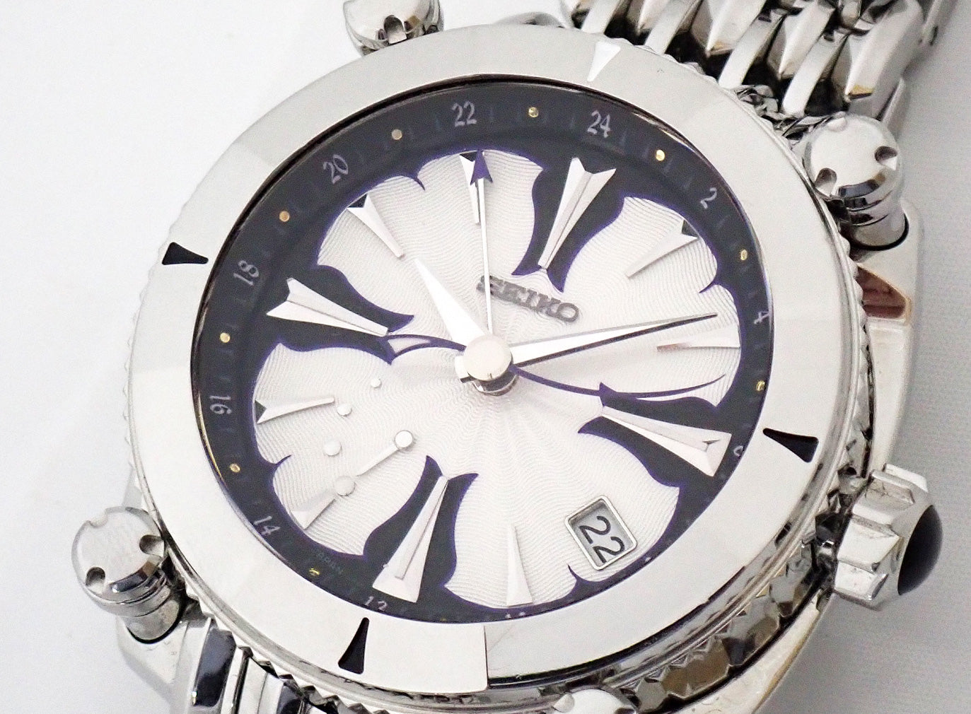 腕時計腕時計腕時計195台まとめて売る 一時間に一度、四葉のクローバーが現れる幸運の腕時計 四葉時間